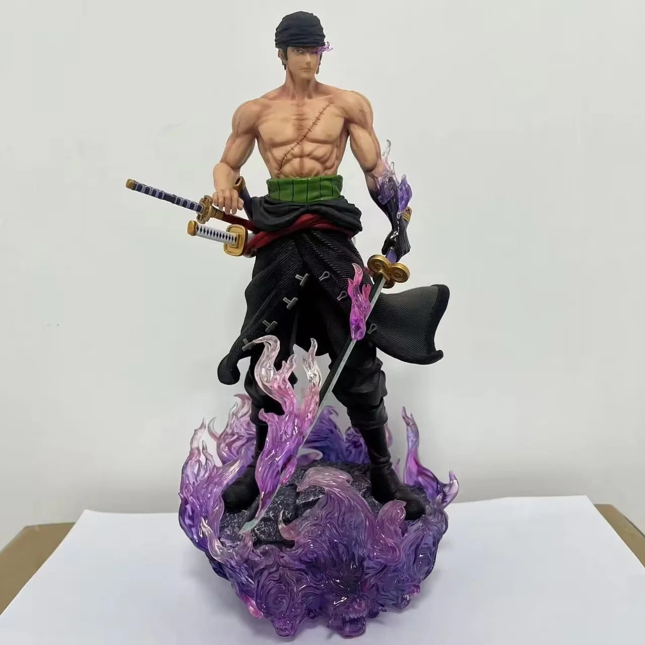 30 cm Rono Zoro On Purple Fire