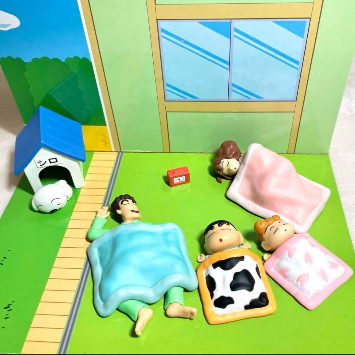 Shinychan Family Sleeping Copy