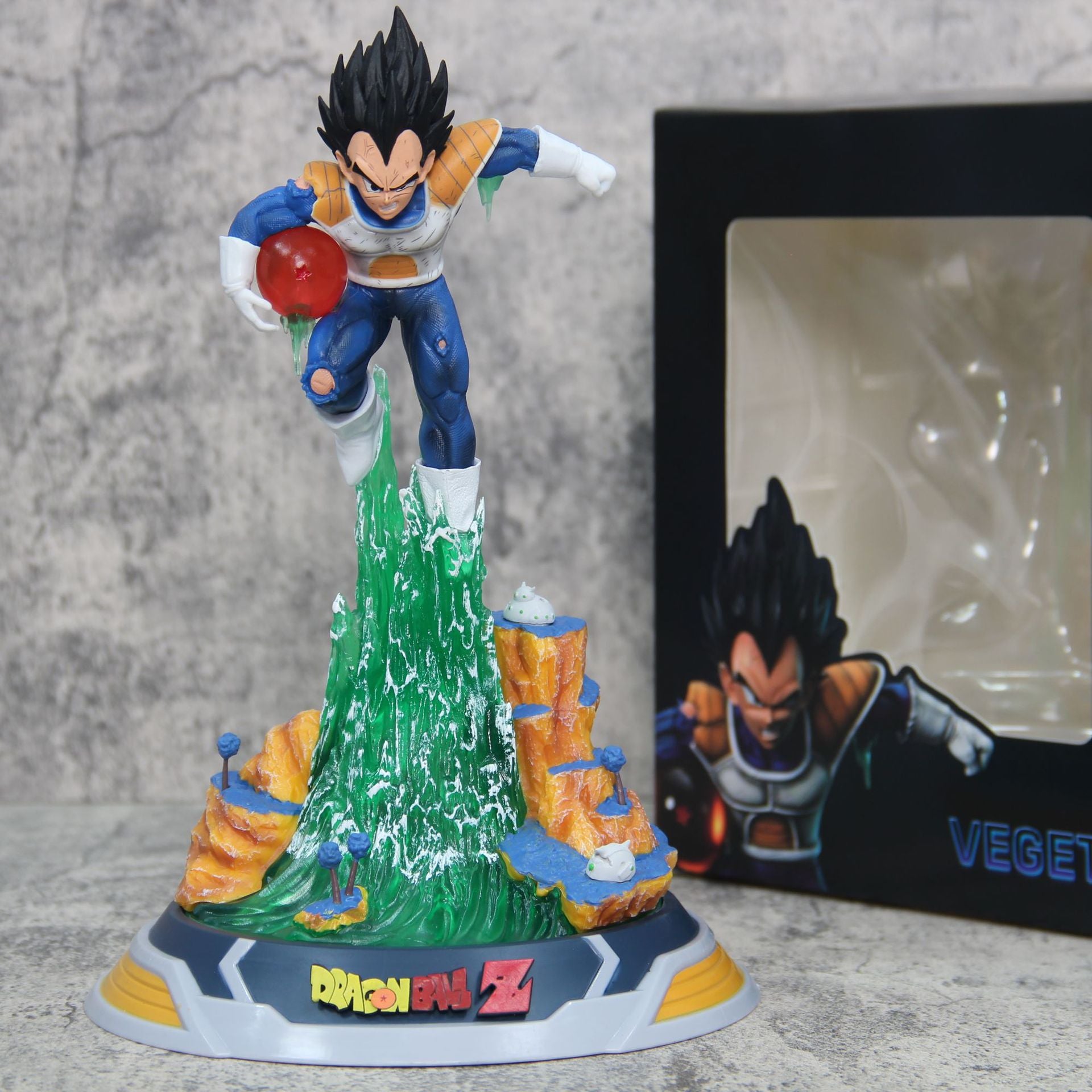 Gk Statue Of Super Saiyan Vegeta In A Dynamic Diving Pose 25 Cm